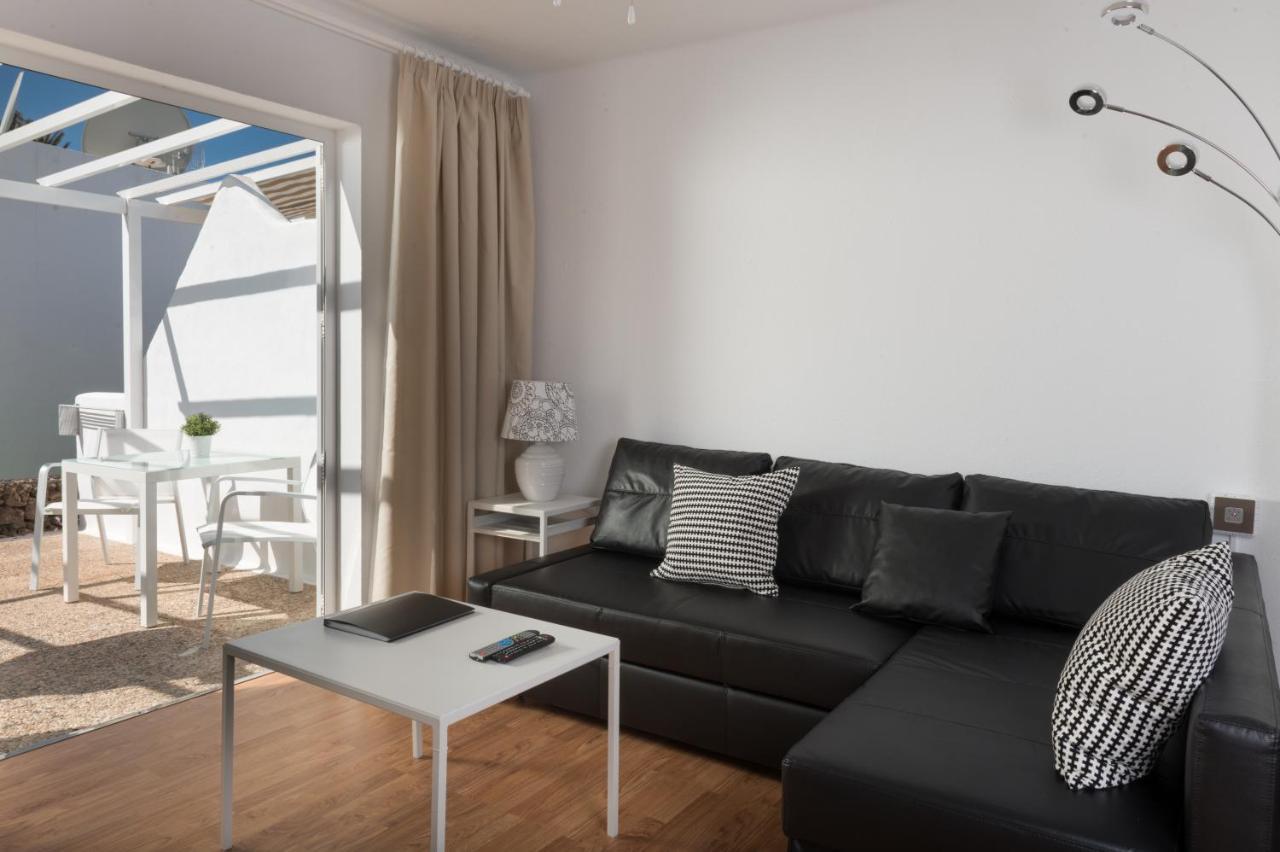 Villas New Lanzasuites Плая Бланка Екстериор снимка